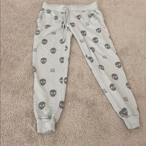 Victoria Secret Pink Skull Lounge Pants